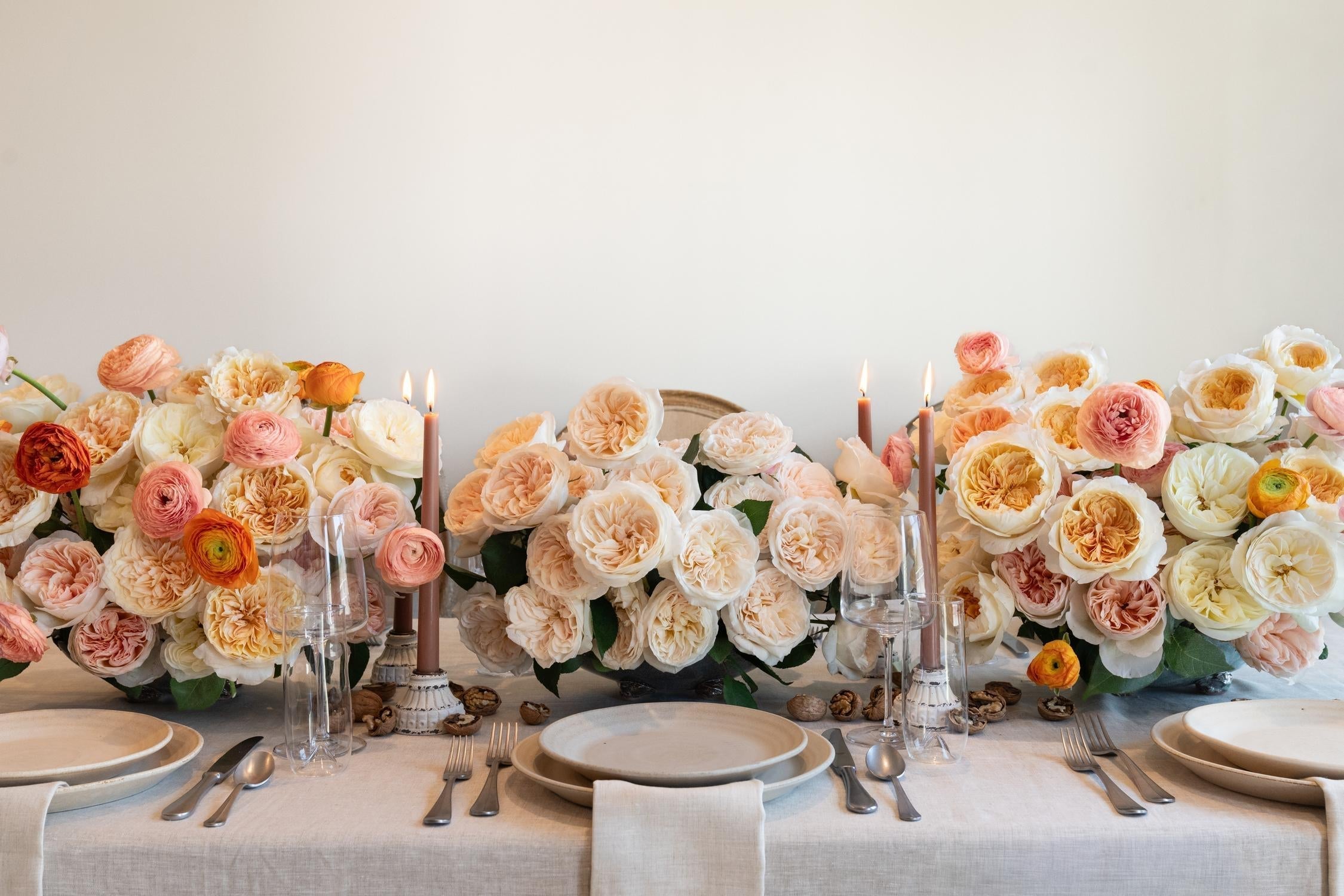 Create A Beautiful Thanksgiving Table with David Austin Rose Bouquets