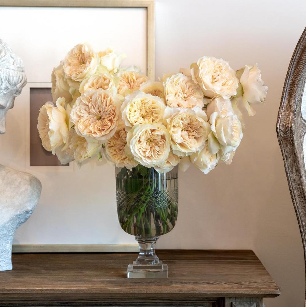 Cream rose floral arrangement