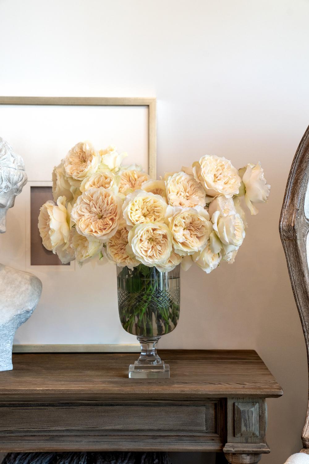 Cream rose arrangement